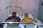 На отдыхе 2004 год (справа А.Титов)
